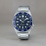 카시오 남성 아날로그 다이버 스타일 50m 방수 메탈 데일리 손목시계 MTD-135D-2A : 자수인