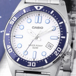 카시오 남성 아날로그 다이버 스타일 50m 방수 메탈 데일리 손목시계 MTD-135D-7A : 자수인