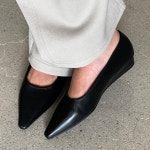 스틸레토 웨지플랫 무광 유광 에나멜 플랫슈즈 2.5cm : 더 예뻐