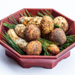 진한 솔향의 매력 산속의 보물 송이버섯 1등급 2등급 정지품 개산품 등외 : 미식탁 스토어