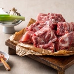 흙향 한돈 등뼈 3kg 자연 향기 가득한 믿을 수 있는 국내산 돼지고기 일품 요리 : 미소통상