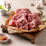 흙향 한돈 등뼈 3kg 자연 향기 가득한 믿을 수 있는 국내산 돼지고기 일품 요리 : 미소통상