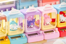 산리오 랜덤 인형뽑기 흔들흔들 움직이는 자동 피규어 : 다잇하우스