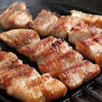 한돈 생삼겹살 구이용 신선 선별 냉장 포장 900g, 1개 : OALLBLUE