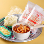 킹정떡볶이 옛날 빨강 국물 컵 떡볶이세트 : 마켓친구
