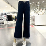[ L E V I S ] 리바이스 여성 와이드팬츠 사방스판 청바지 318 쉐이핑 레그진 WIDE LEG MID RISE (L001PZ012) : NC강서 리바이스