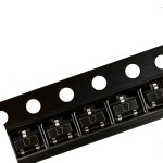 (100pcs) 2SC1623 SOT-23 SMD NPN 트랜지스터 배율 200-400-600 (마킹 L6/L7) 집적 회로 : 이십룡산업