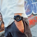 카시오 남성용 G 쇼크 쿼츠 레진 캐주얼 시계 색상 블랙(모델 GA-700-1BDR) : 더바이웨이