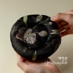 [다도 다기받침] 예향원 핸드메이드 패브릭 원단 쿠션형 다기 받침 E-10702 : 예향원