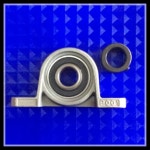 1Pc UP000/001/002/003/004/005/006 10/12/15/17/20/25/30mm ID 아연 합금 수직 자체 조정 정렬 베개 블록 볼 베어링 : 긴급공수