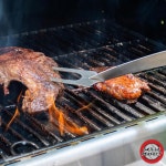 바비큐 그릴용 그릴 포크 24인치 초장거리 바비큐 그릴 및 파이어 핏 엑스트라 스트롱 커브 넥 프리미엄 하드우드 핸들 바비큐 야외 주방 및... 