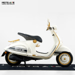 2022년식 베스파946 크리스찬 디올 스페셜 에디션 : 베스파 모토아페