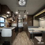 [중고] 2019년 등록 위네바고 퓨즈 23F 트랜짓 중고 캠핑카 : 쏠마린캠핑카