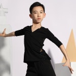 소년 라틴 댄스 탑 v 넥 셔츠 어린이 경연 대회 의상 룸바 차차 옷 블랙 화이트 : 바이셀원에이트