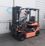 도요타 전동지게차 1.5톤 3단4500MM 싸이드쉬프트 8FB15 : 주식회사건우중기