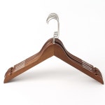 미끄럼방지 나무옷걸이 5p세트 대 티셔츠 여성용 매장 니트옷걸이 세탁소 양복 : 브리즈나래