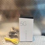 잠금 해제된 5G CPE WiFi 6 AX3000 무선 공유기 4x4 MIMO 기가비트 포트 128명 사용자 NR LTE Cat18 심 모뎀 글로벌 버전 : 딜리샤인