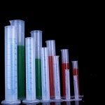 화학 정확한 스케일 설계를 위한 컴팩트하고 가벼운 안정적인 베이스를 그리리우 1Pc 눈금 측정 실린더 플라스틱 실험실 도구 : 세레네스트