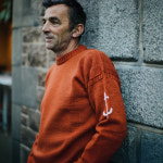 건지울른스 크루넥 홀가먼트 스웨터 - 번트 오렌지 : 서플라이루트