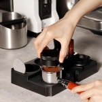 토피욘드 커피 탬퍼 매트 미끄럼 방지 및 탈착식 51mm 53mm 58mm 포터필터, 다기능 탬핑 스테이션 패드, 가정용 브루잉용 : 쿤스넷