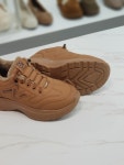 아스트 웜퍼 엠보싱 스니커즈 운동화 앞2/굽3cm HS96w71vk : 세이브존 상동 한슈