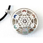 오르곤 에너지 펜던트 실버 메타트론 큐브 메르카바 & 세븐 차크라 천연 돌. 지름 1.6인치의 신성한 기하학 목걸이. 미국산 : 금윤샵