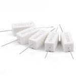 10pcs 5W 5% 시멘트 저항기 전력 0.1 ~ 10K 1R 0.22 0.33 1 2 5 8 15 20 25 30 옴 : 와이이이