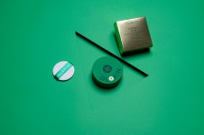 글로킨 에메랄드 글로우 콜라겐 퍼펙팅 쿠션 실크베이지 13g 수분광채 탄력 커버 비건 팩트 : 주식회사 글로킨