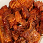 수제 양념 돼지갈비 밀키트 매운맛 칼집 숯불 왕갈비 삼겹갈비 뼈삼겹 300g, 2개 : 화산포갈비