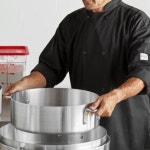 소로 에센셜 - 25 Qt 헤비 듀티 브레이저 팬 커버 둥근 평평한 조리 표면, 심지어 가열 조리기구까지 갖추고 있어 볶음 스튜 요리에 완벽합니다... 