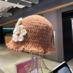 세컨타임 포인트 배색 꽃 장식 니트 겨울 벙거지 모자 3color (C0156) : 아트몰링 부산점 세컨타임