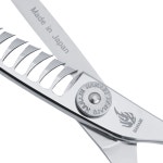 [HANABI YM7/0738] 하나비 전문가용 일제 미용 가위 틴닝 7홈14발(38%) : 가위이야기