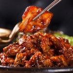 전통 방식의 은은한 한방육수로 만든 무뼈 순살 족발 300g, 6개 : 다온스마트마켓