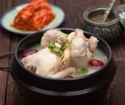 치킨타운 장수삼계탕 국내산 닭 1팩 1kg 냉동 캠핑요리 : 치킨타운