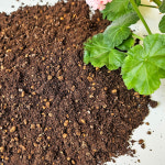 세경팜 9가지 천연재료 듬뿍 제라늄 분갈이흙 20L 장미 산성흙 : 세경팜