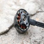 4PCS SPCMAKER 초고속 레이싱 G2306.5 V1 1950KV 4-6S 5인치 프리스타일 플라잉 FPV 드론용 브러시리스 모터 : 탑인터네셔널