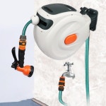 자동 감김식 정원 호스 릴 길이 조절  잠금 세차 및 청소용 스프레이어 포함 : 성연홀딩스