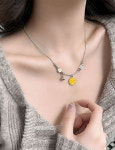 925실버 데이지 스마일 은볼 스틱 목걸이 : 앤드모니카