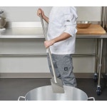 소로 에센셜 - 60인치 스테인리스 스틸 믹싱 교반 패들과 튜브형 손잡이 대형 배치 조리용 주걱 큰 냄비에 담긴 케이준 가재 끓이기 24 Inch... 