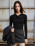 에콘 오슬레 트위스트 탑 로즈 블랙 / EKHON  OSCHSLE TWIST TOP ROSE BLACK : EKHON