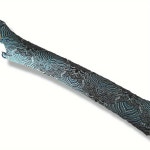 1PCS 자동차 인테리어 스티커 고급 브로케이드 새틴 자수 접착 패브릭 유니버설 AB 기둥 Backi : 트레이드셀64