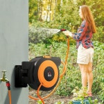 HOMCOM 접이식 에어 호스 릴, 회전 브래킷이 있는 벽걸이 자동 되감기, 3/8 x 82 ft, 리드 인 6.6 150 PSI, 커플러, 블랙 및 오렌지 : 브리서틴