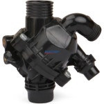 1PCS 11537550172 BMW 호환 호환 E70 X5 07-10 E71 X6 3.0L 08-10과 호환되는 엔진 냉각수 온도 조절기 하우징 어셈블리 : 페스트슬로스