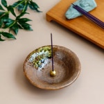 아사유 스틱용 일본산 소형 향 홀더 4.88인치(124mm), 일본산 전통 세라믹 재 캐처 및 황동 향로 세트 - 갈색 Blue : 클리어베이샵