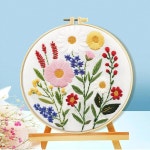 초보자를 위한 젠칭 꽃 자수 키트 - 4번째 정원 시리즈, 후프, 실 및 도구가 포함된 29x29cm 면직물 (C0128) : 모스코마켓