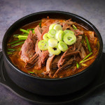 맛있는 한식 국물! 간편조리 보양 4종 소고기 장터국밥 650g/소내장탕 700g/보양식 염소탕 670g/차돌된장찌개 밀키트 300g중 택1 [SD]... 