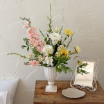 러블리무드 델피늄 리시안셔스 조화 꽃다발 : 메이드모드