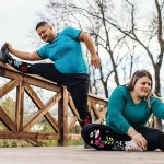 Diu Life 여성 및 남성용 플러스 사이즈 압박 양말 15-20 mmhg 엑스트라 와이드 종아리 무릎 높이 서포트 양말 순환 004팩 블랙/블랙/블랙... 