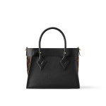 루이비통 온 마이 사이드 PM 블랙 여성 토트백 M57728 : LUXURY GD