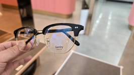 GENTRY 젠틀리 G1078 유니크 클래식 블랙골드  하금안경테 : 포시즌아이웨어